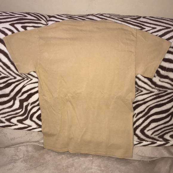 Gildan small Nashville tee tan and black - Picture 2 of 3